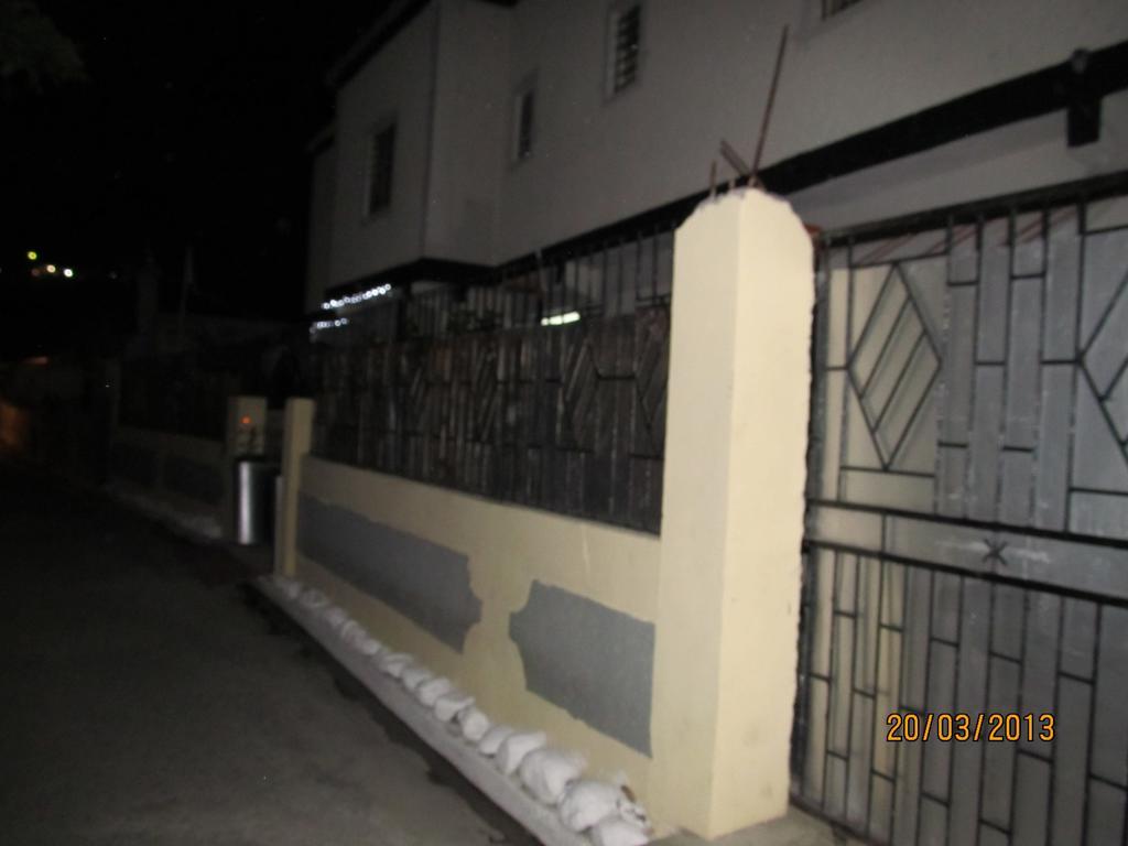 Barefoot Guest House Belfast Exterior photo